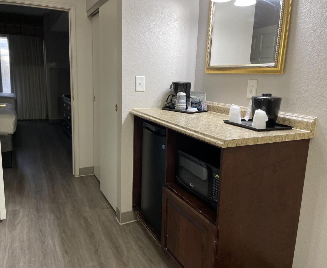 Country Inn & Suites By Radisson, Albany, Ga Εξωτερικό φωτογραφία