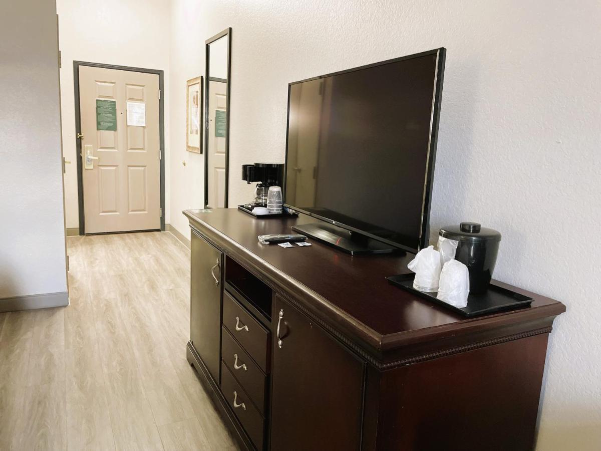 Country Inn & Suites By Radisson, Albany, Ga Εξωτερικό φωτογραφία